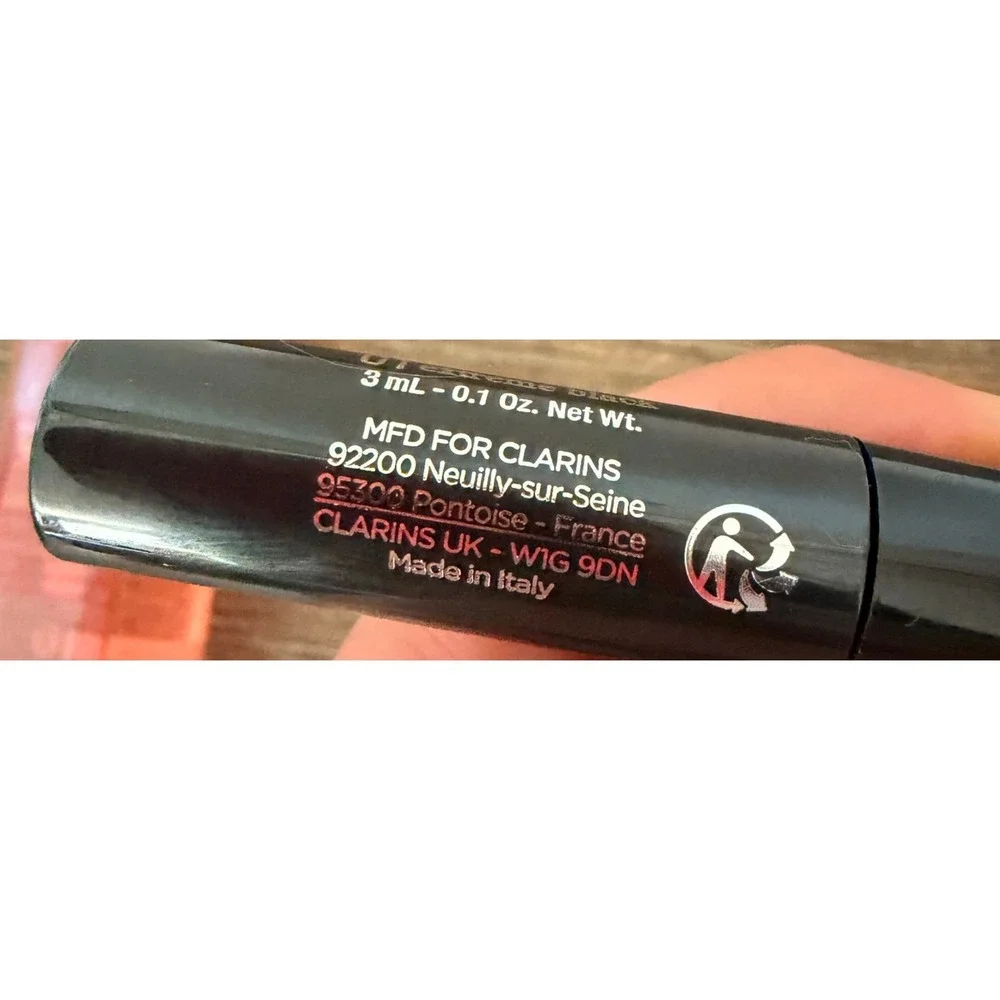 Clarins wonder volume